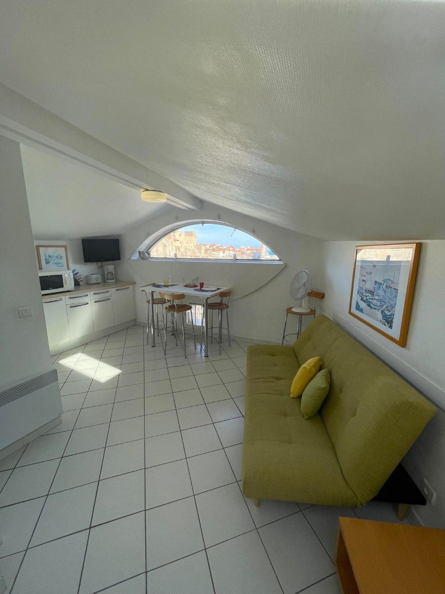 3Conv48- Charmant T2 Avec Vue Imprenable En Face Plage Collioure Apartment Exterior photo